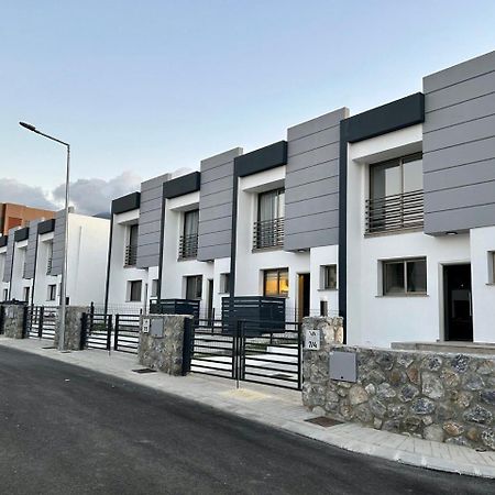 Villa Westpark, Kyrenia Кирения Екстериор снимка